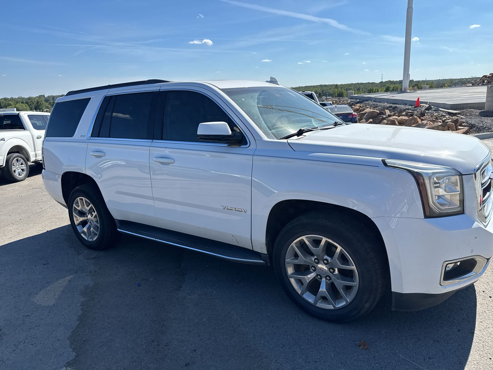 2020 GMC Yukon SLT photo 5