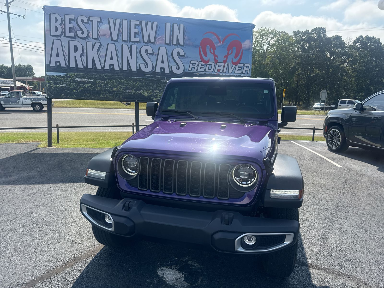 2026 Jeep Gladiator Sport S photo 2