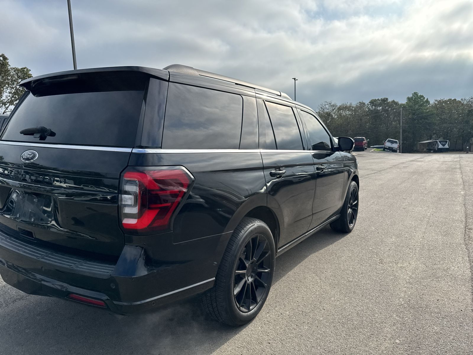 2022 Ford Expedition Limited photo 6