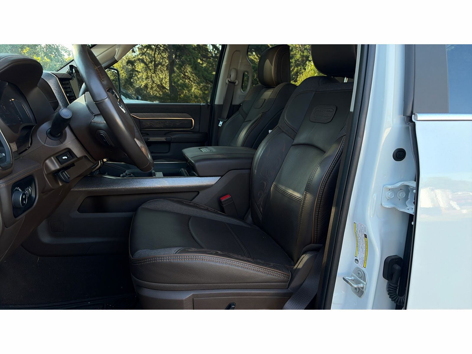 2025 Ram 3500 Longhorn photo 6