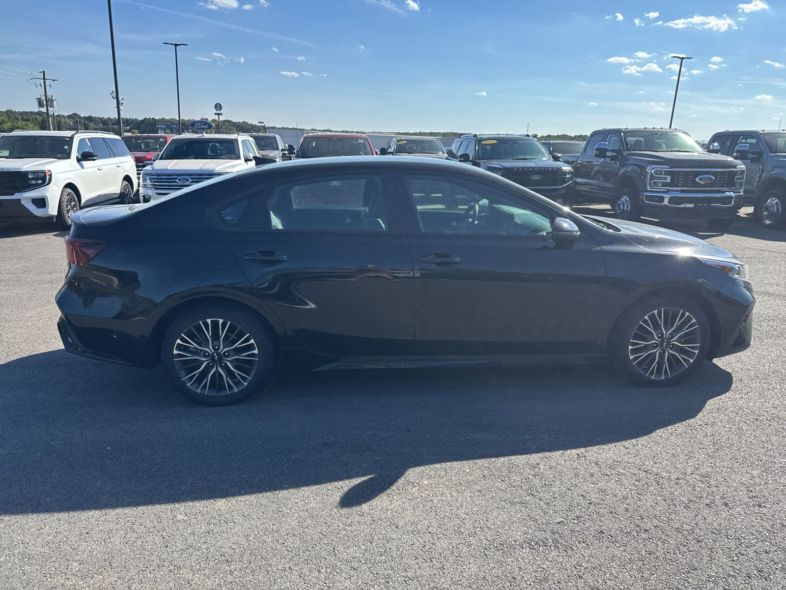 2024 Kia Forte GT-Line photo 5