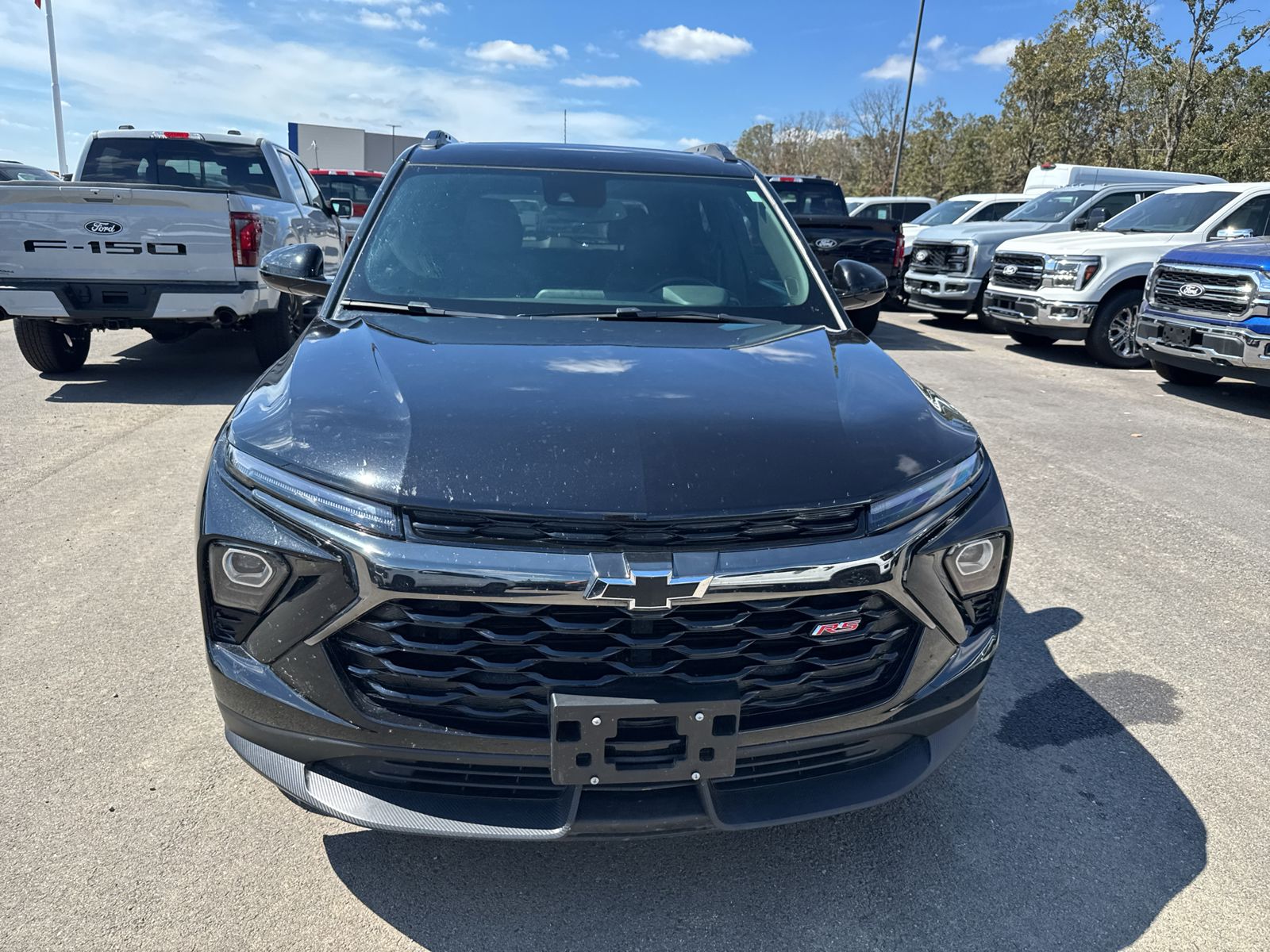 2024 Chevrolet TrailBlazer RS photo 2