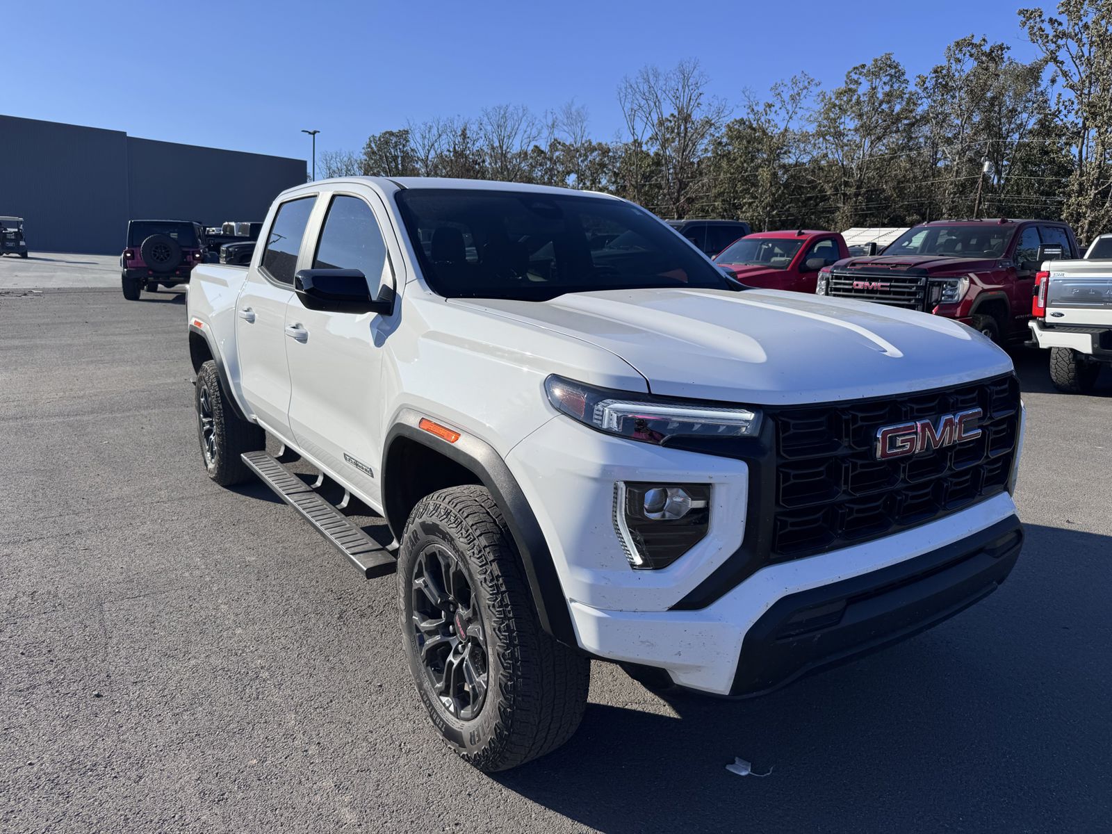 2025 GMC Canyon 2WD Elevation photo 3