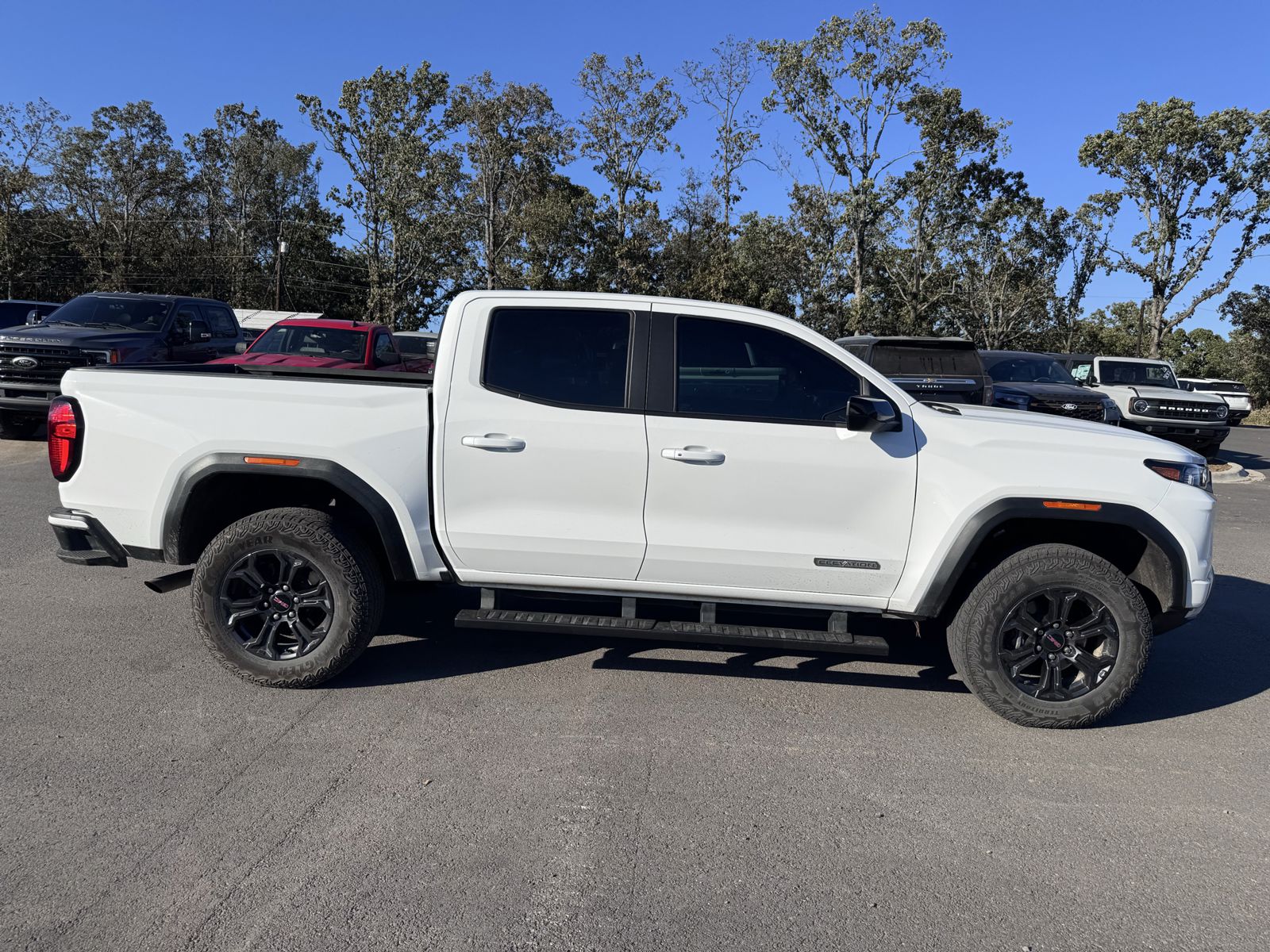 2025 GMC Canyon 2WD Elevation photo 5