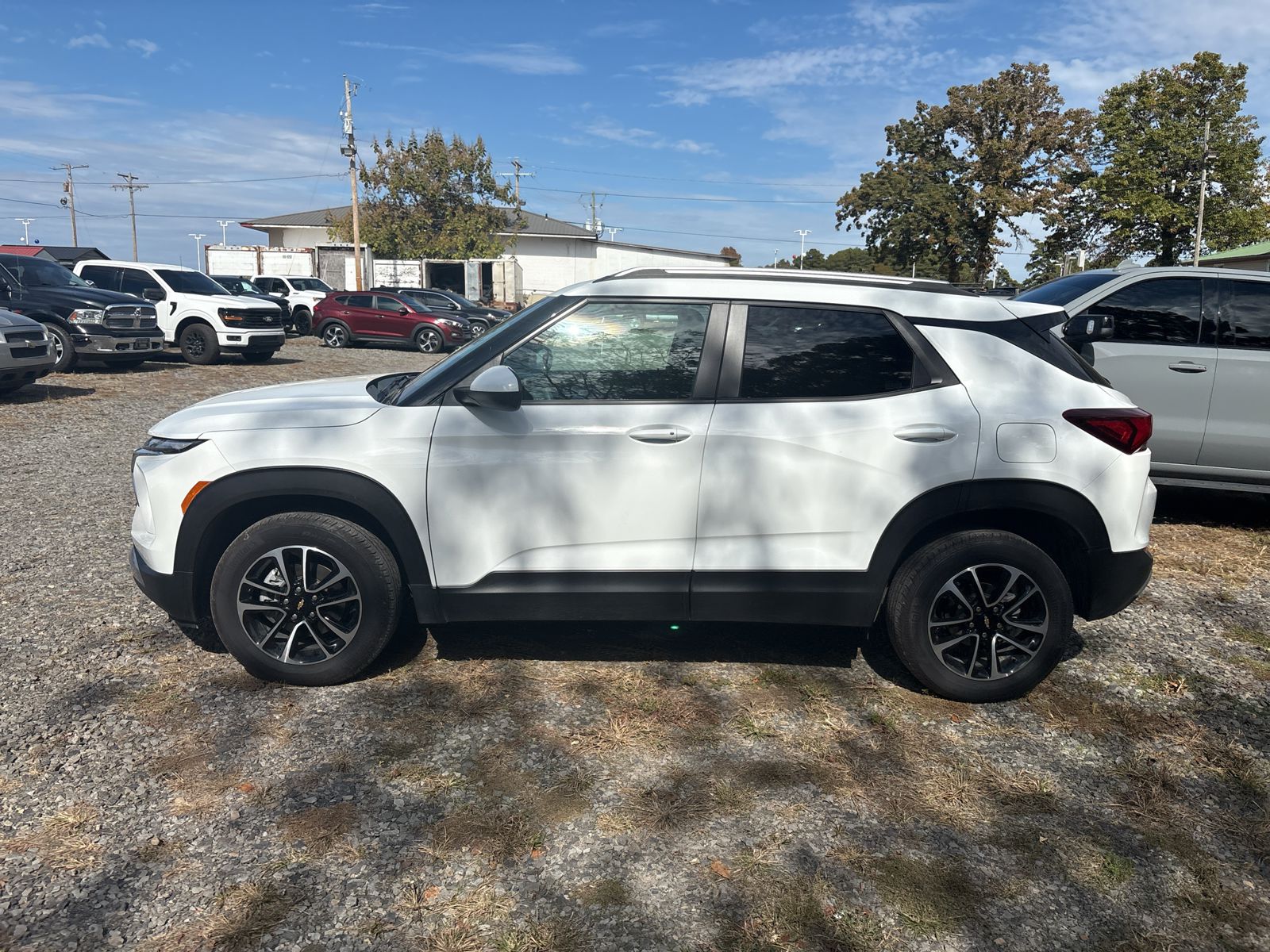 2025 Chevrolet TrailBlazer LT photo 1