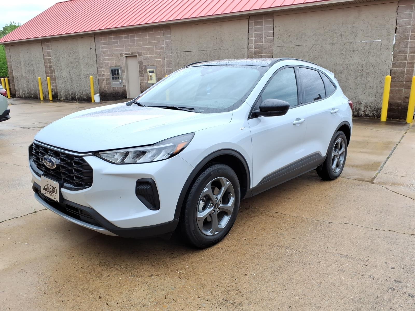 2025 Ford Escape ST-Line photo 3