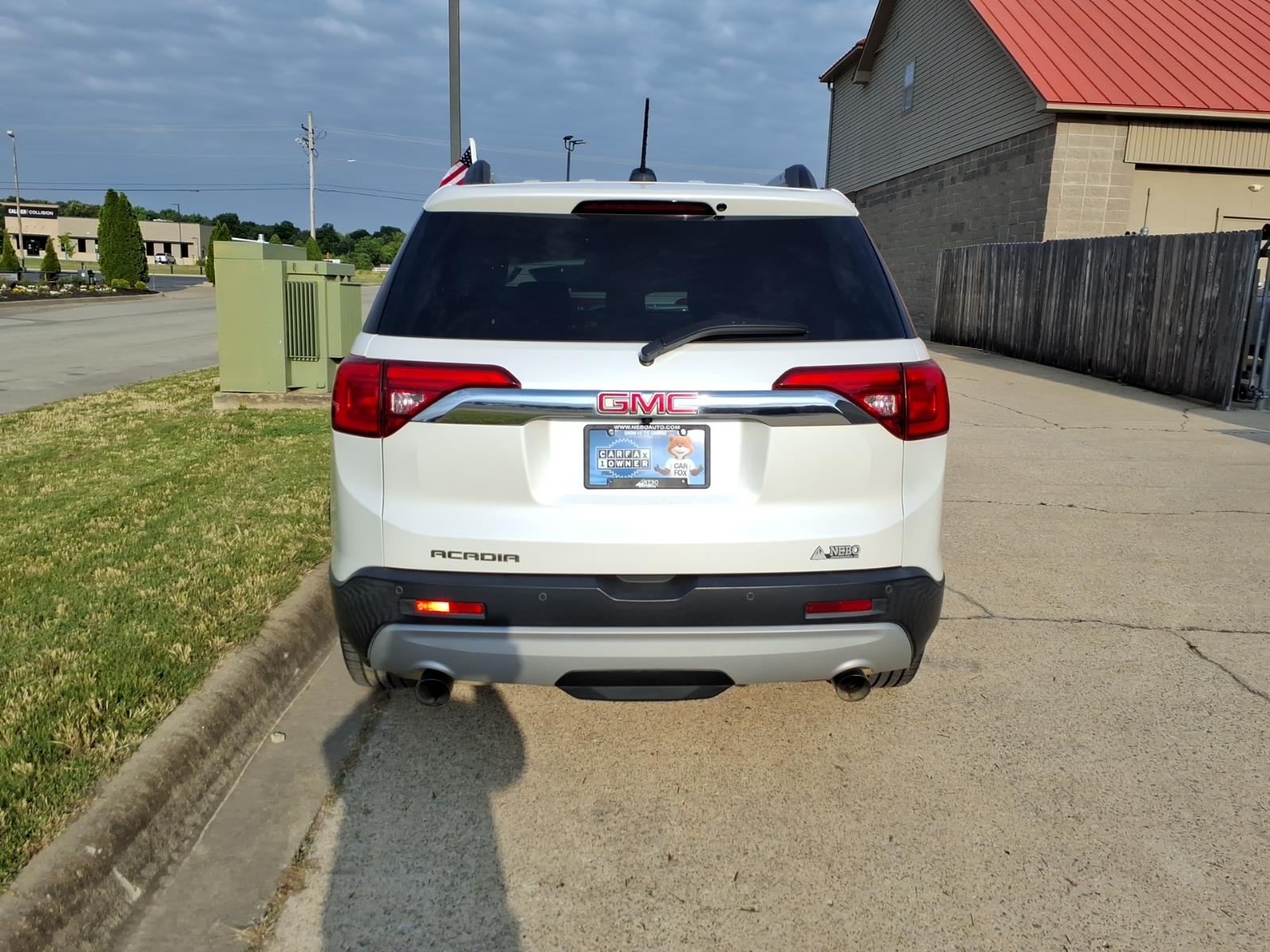 2018 GMC Acadia SLT-2 photo 4