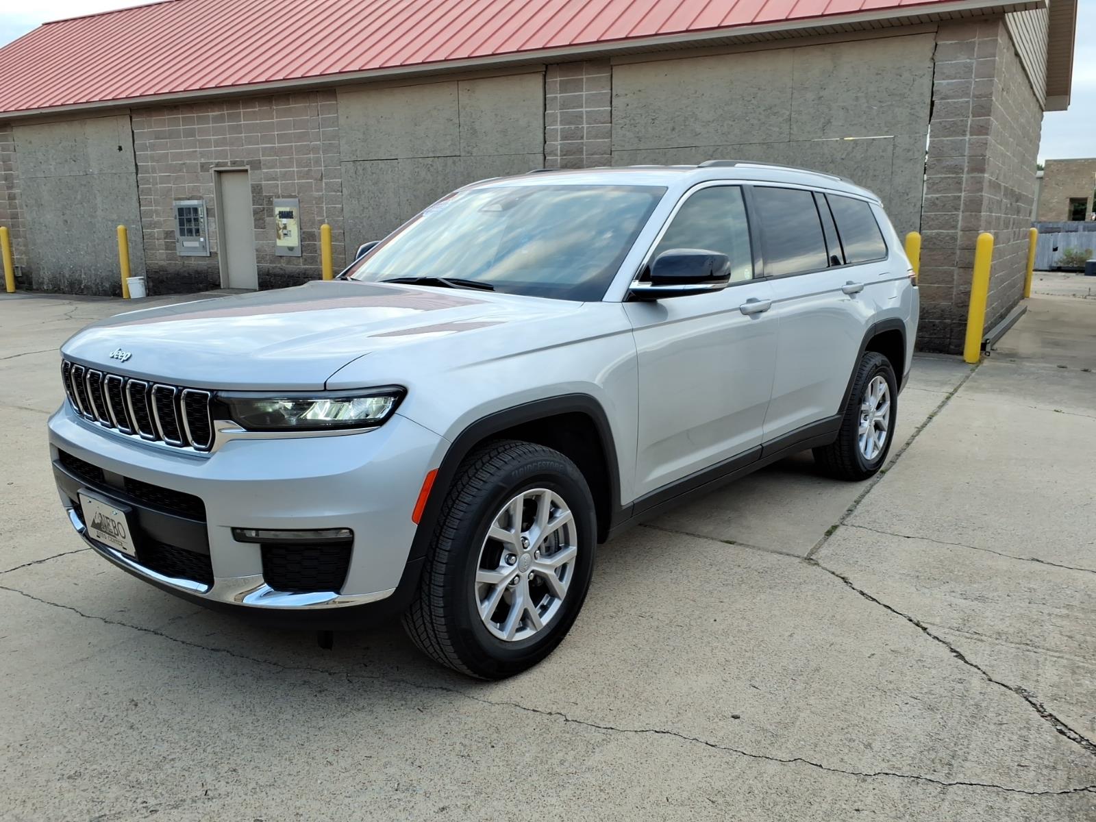 2021 Jeep Grand Cherokee L Limited photo 3