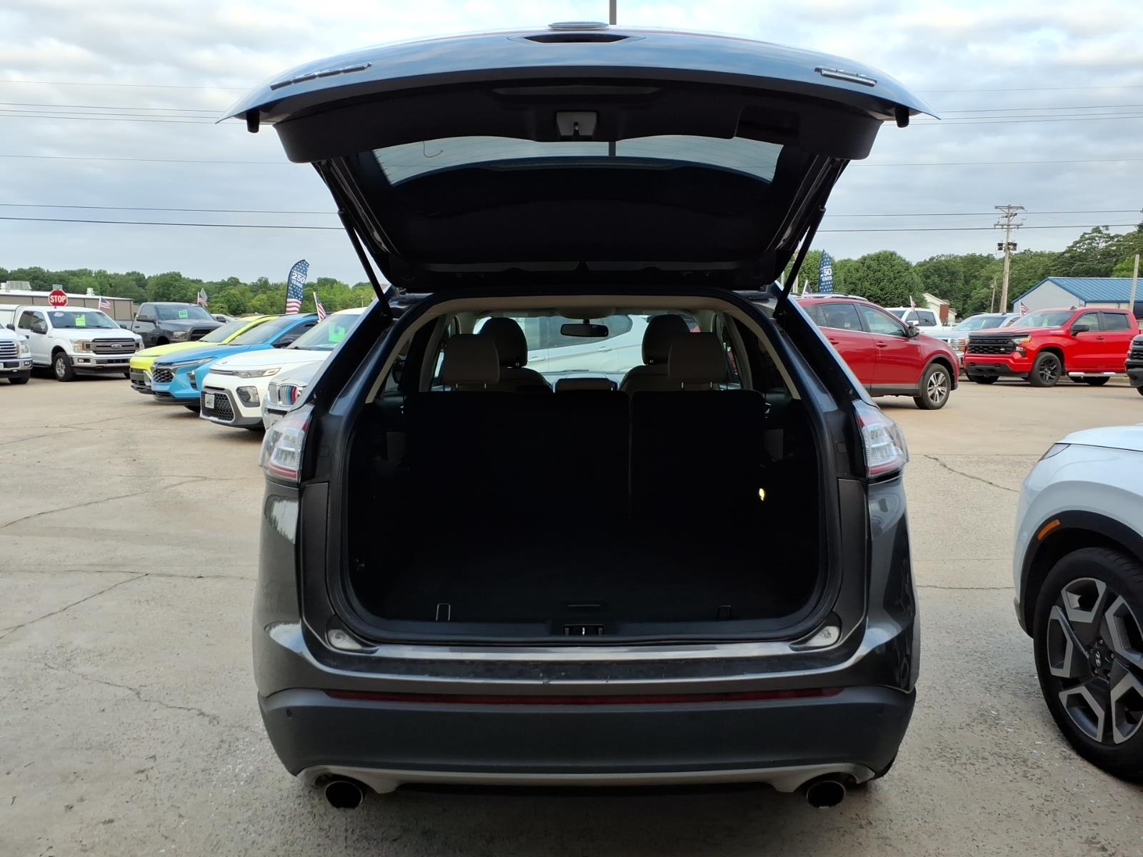 2016 Ford Edge SEL photo 6