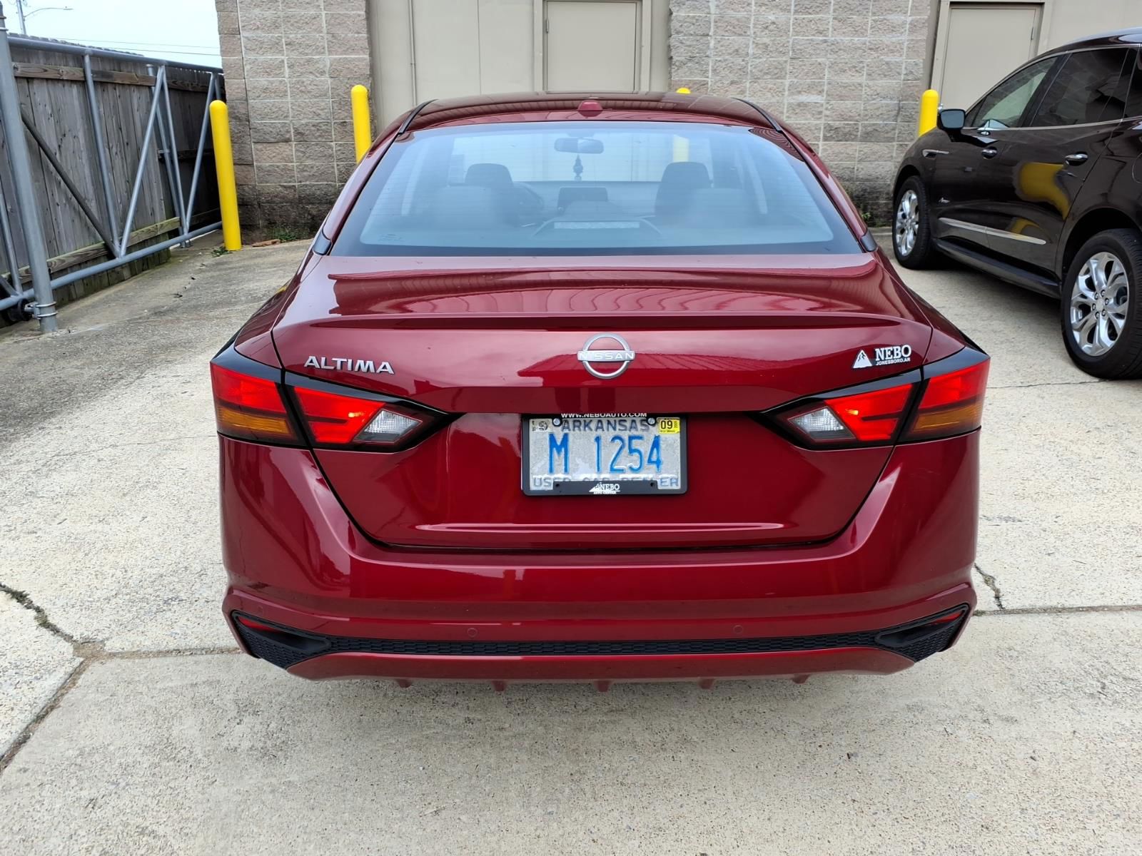 2025 Nissan Altima 2.5 SV photo 4