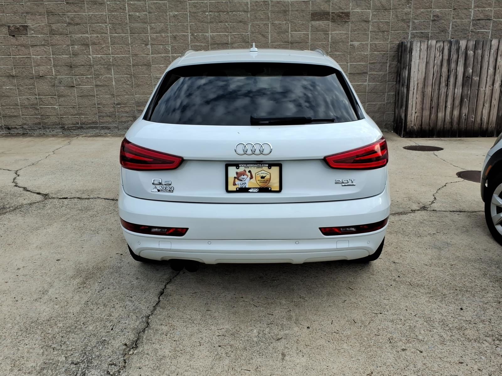 2015 Audi Q3 2.0T quattro Premium Plus photo 4