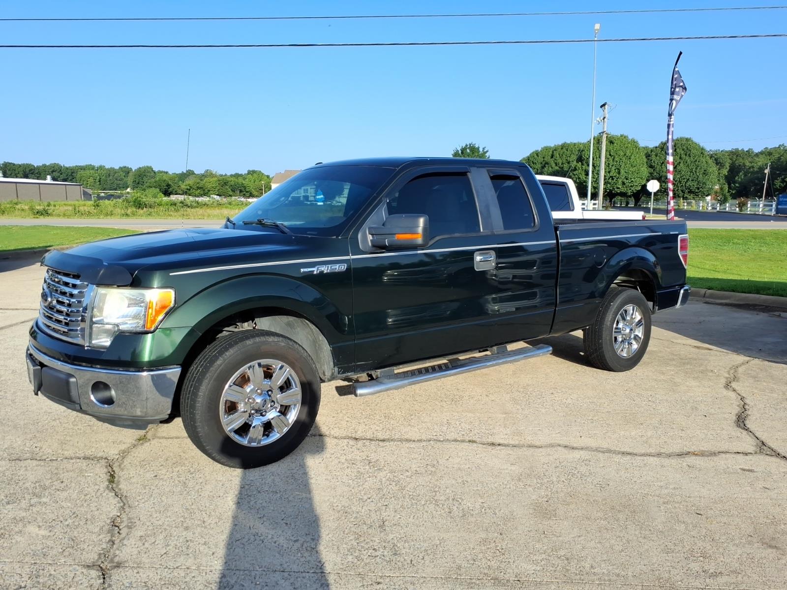 2012 Ford F-150 XLT photo 3