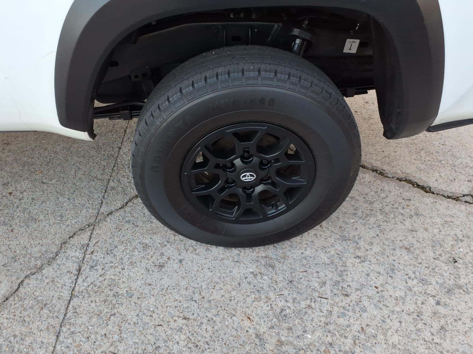 2022 Toyota Tacoma SR photo 6