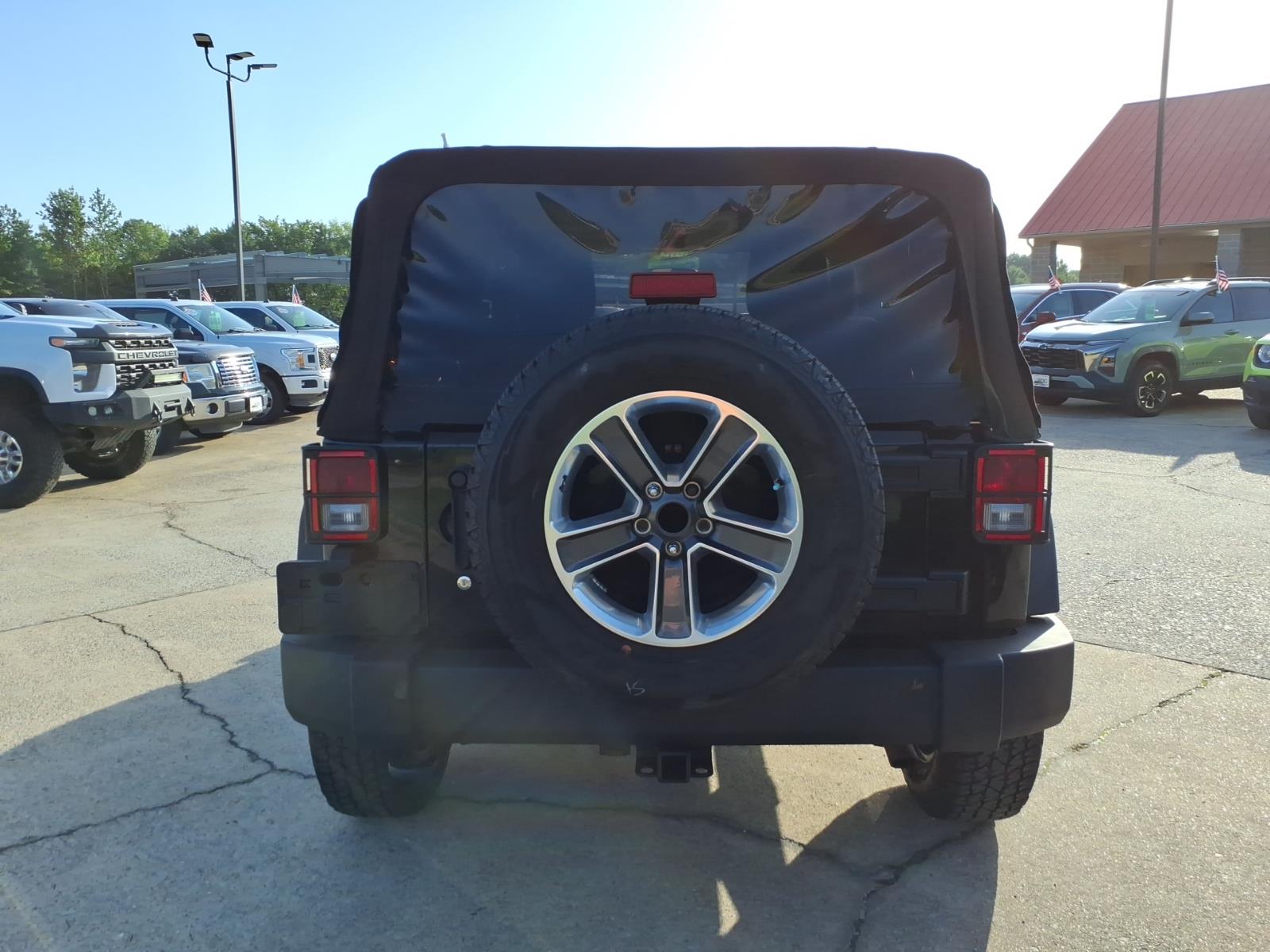 2015 Jeep Wrangler Sport photo 4