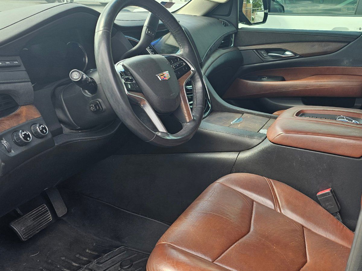 2018 CADILLAC Escalade ESV ESV Luxury photo 6