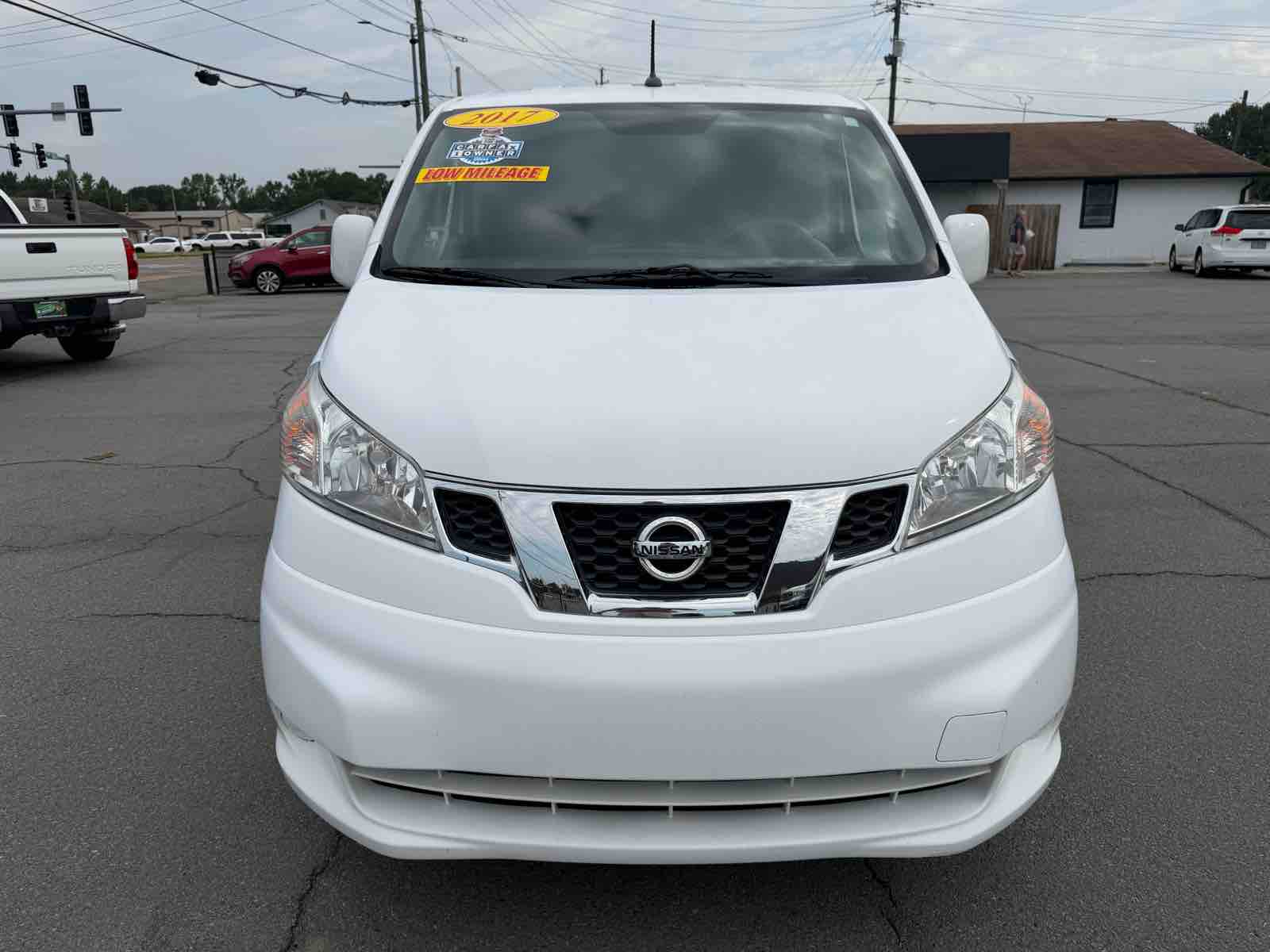 2017 NISSAN NV200 SV photo 2