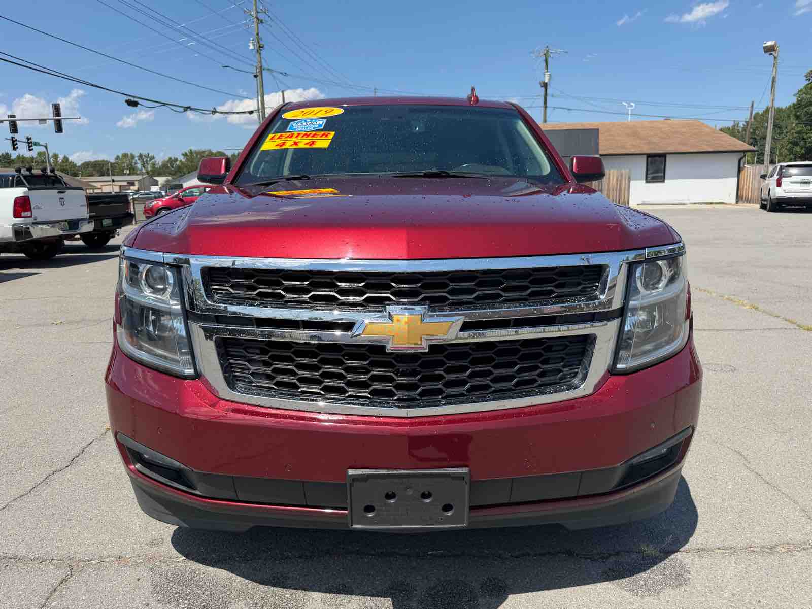 2019 CHEVROLET Tahoe LT photo 2