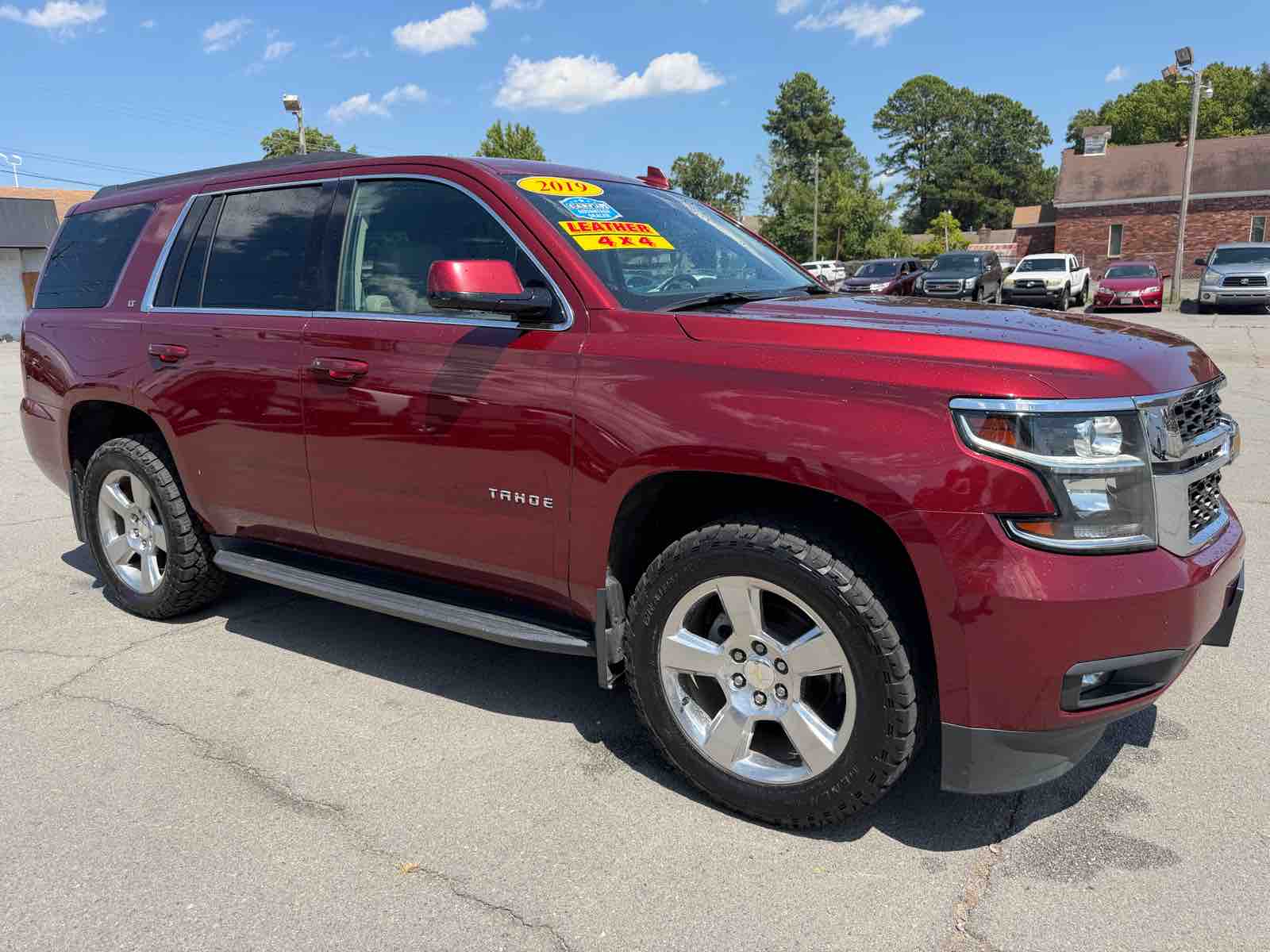 2019 CHEVROLET Tahoe LT photo 3