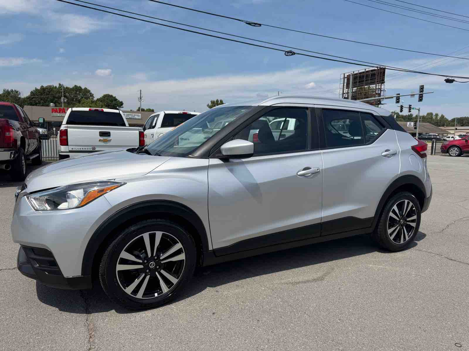 2019 NISSAN Kicks SV photo 1