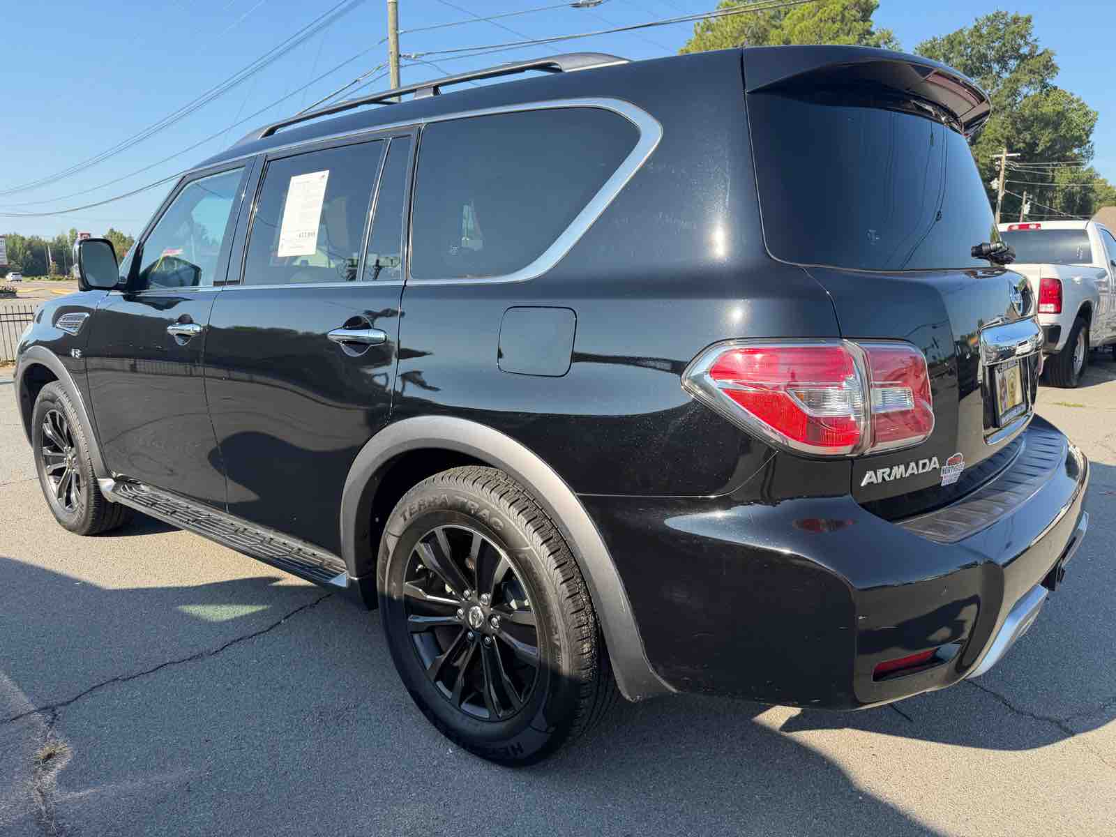 2017 NISSAN Armada Platinum photo 6