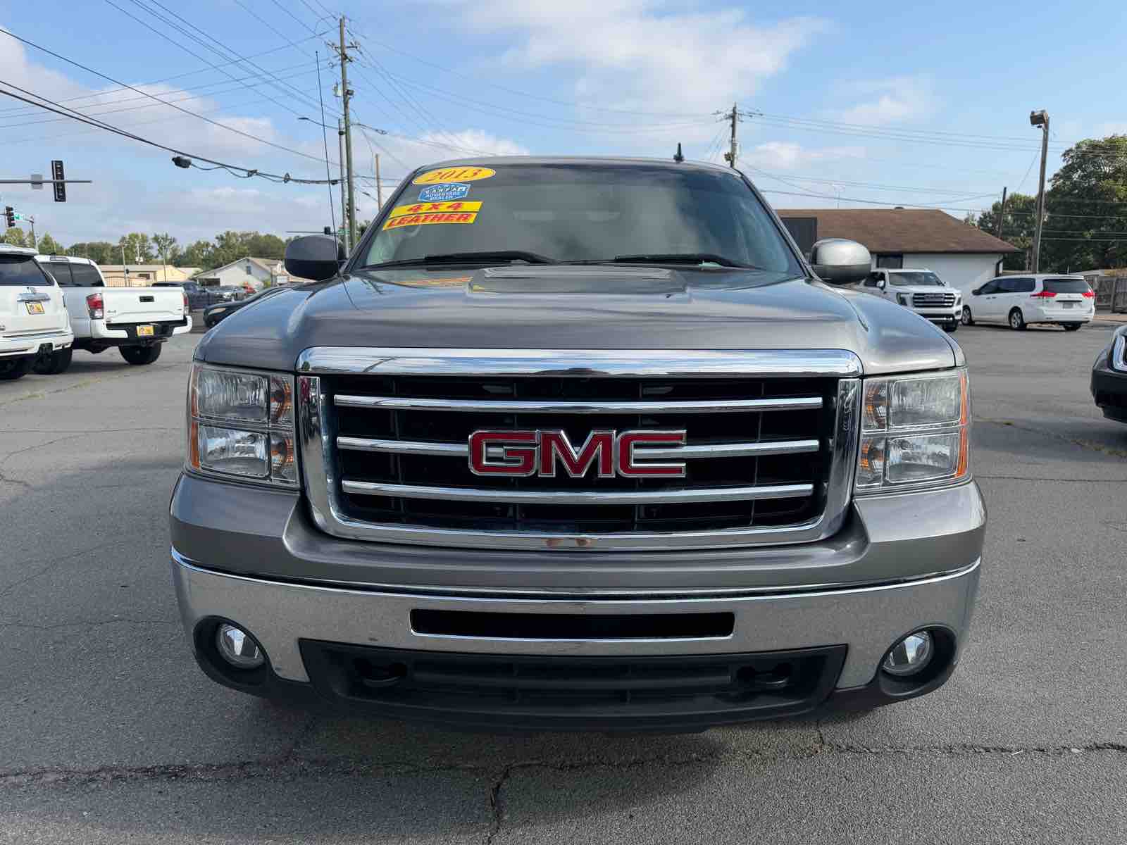 2013 GMC Sierra SLT photo 2