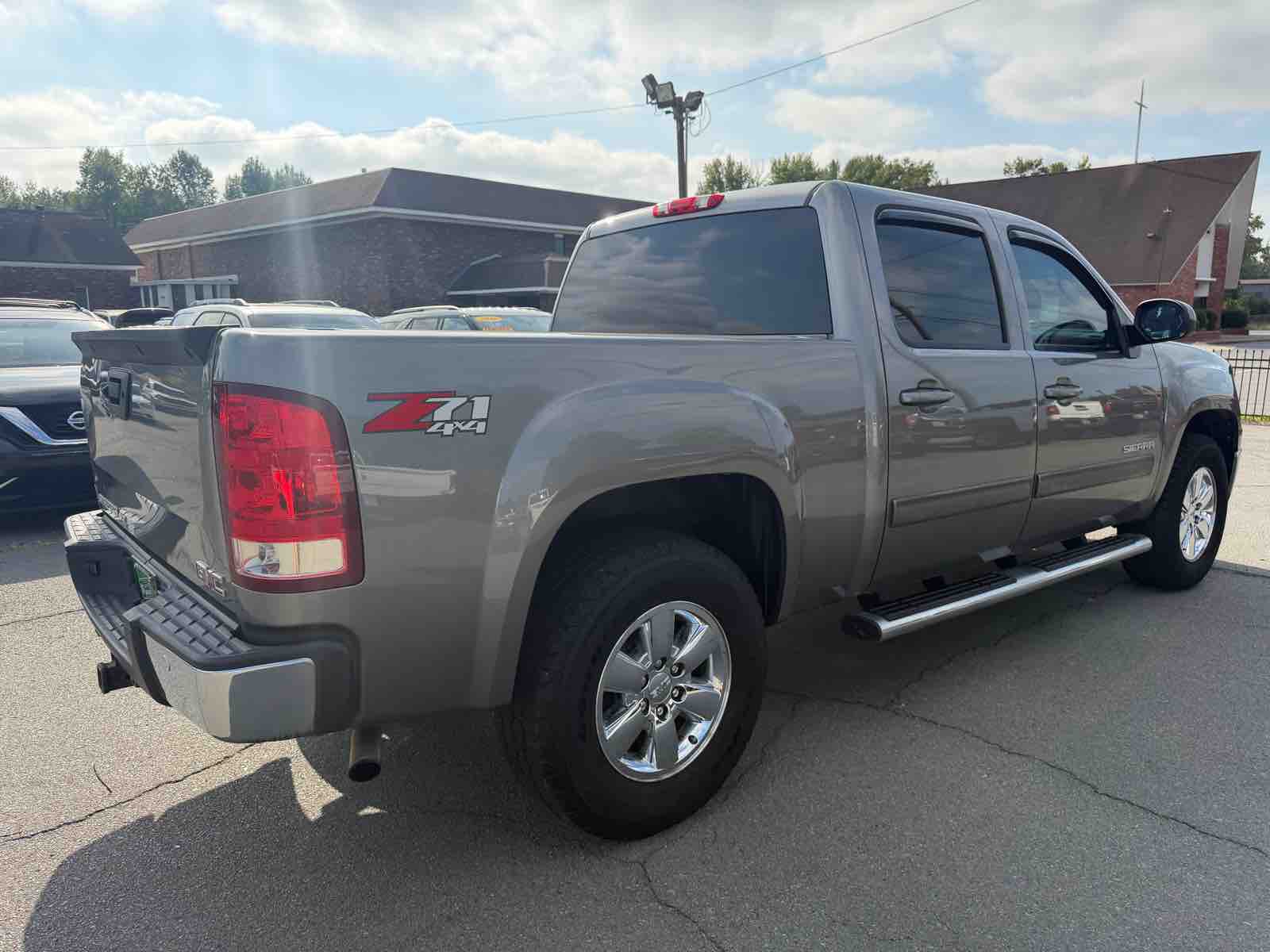 2013 GMC Sierra SLT photo 4