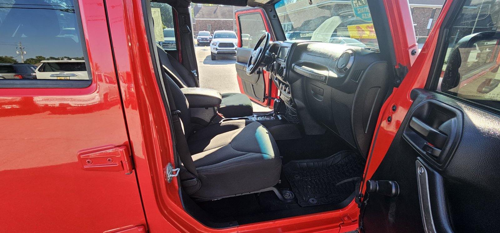 2015 Jeep Wrangler Unlimited Sport - Photo 13