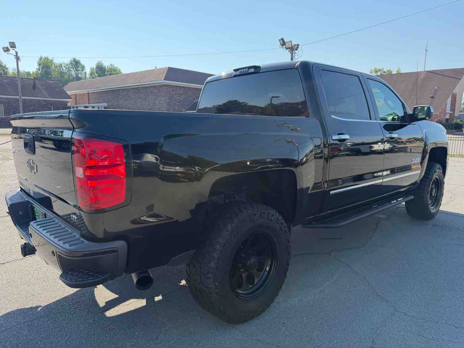 2015 Chevrolet Silverado LTZ photo 4
