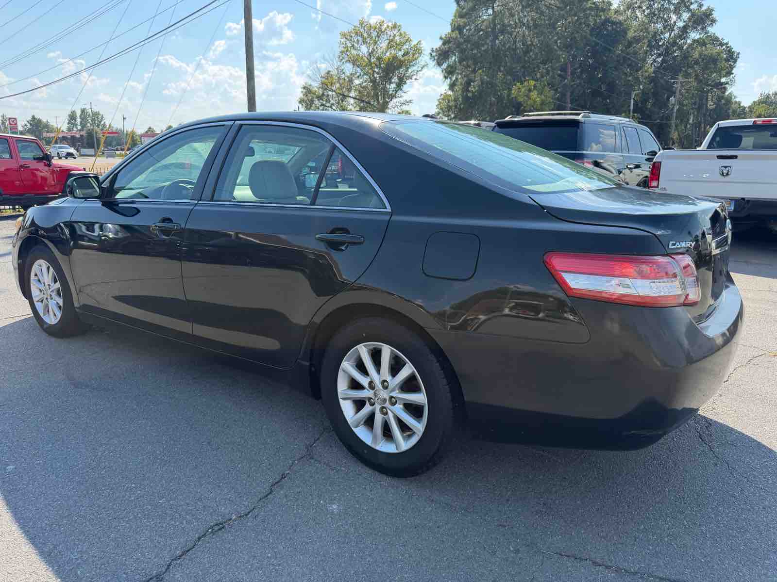 2011 Toyota Camry Base photo 6