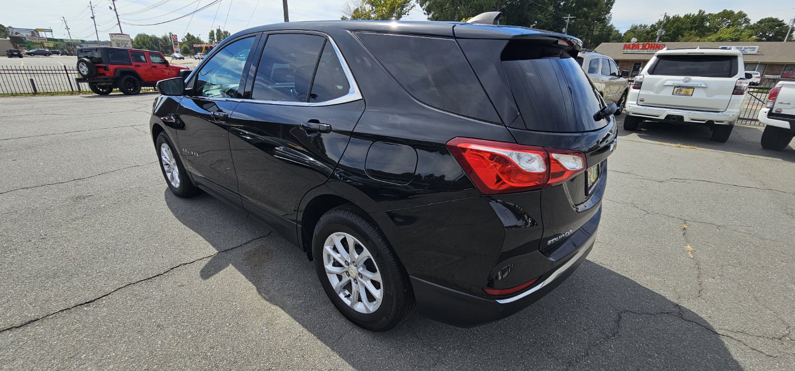 2020 Chevrolet Equinox LT (2FL) photo 4