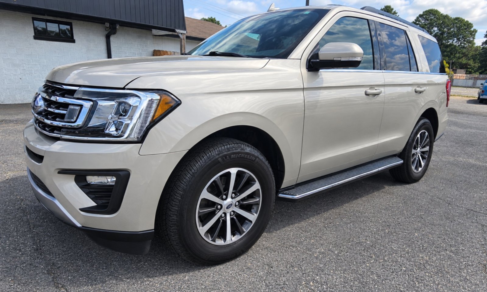 2018 Ford Expedition XLT photo 1