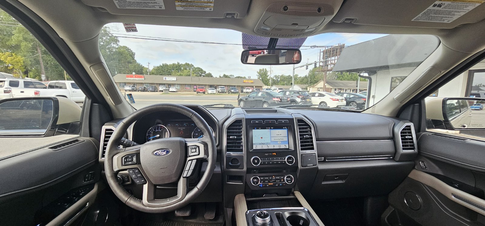 2018 Ford Expedition XLT photo 3