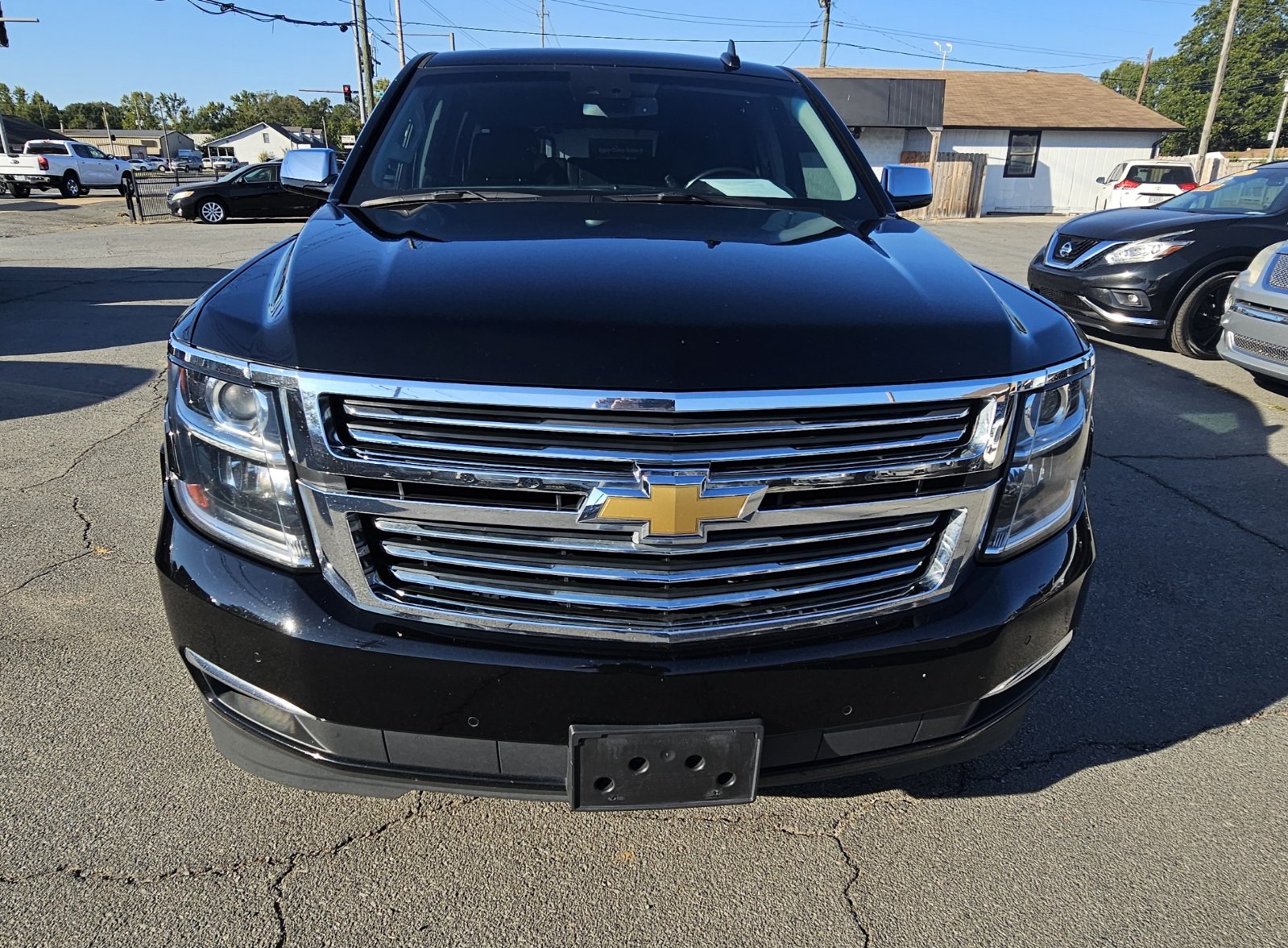 2019 Chevrolet Tahoe Premier photo 2