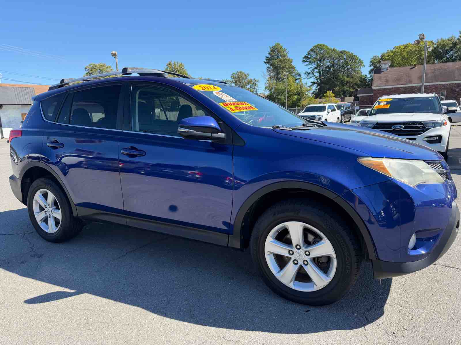 2014 Toyota RAV4 XLE photo 3