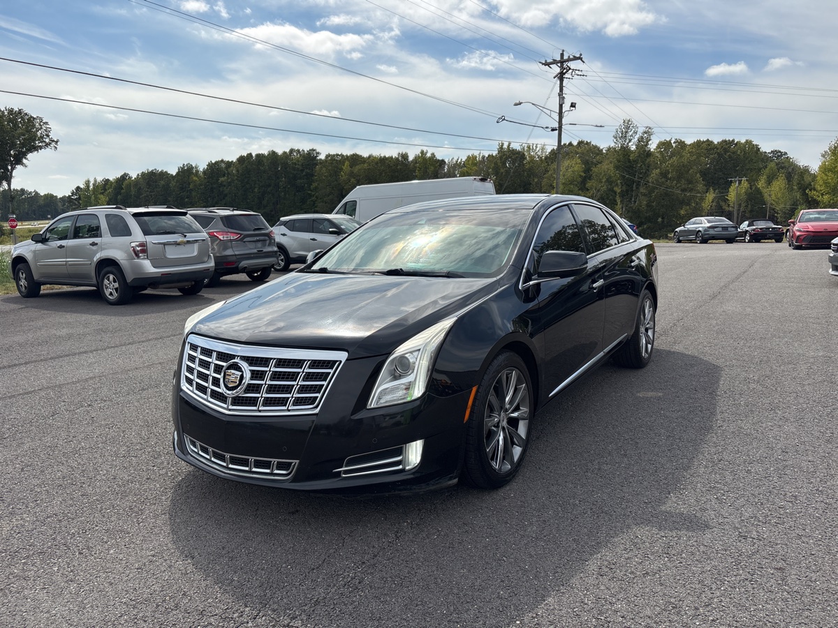 2013 Cadillac XTS Luxury photo