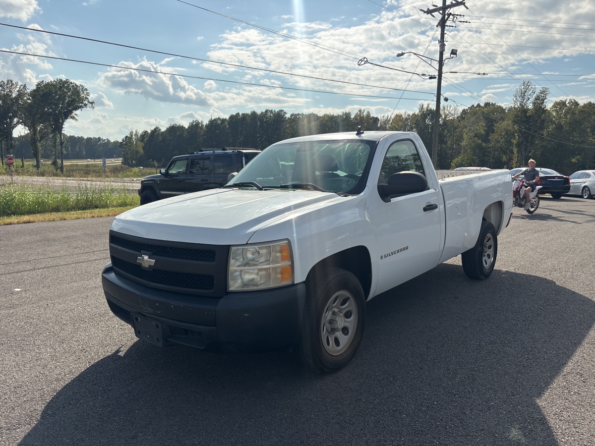 2008 Chevrolet Silverado LS photo