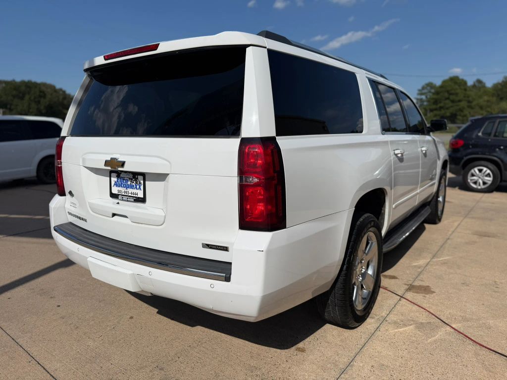 2018 Chevrolet Suburban Premier Sport Utility 4D photo 3