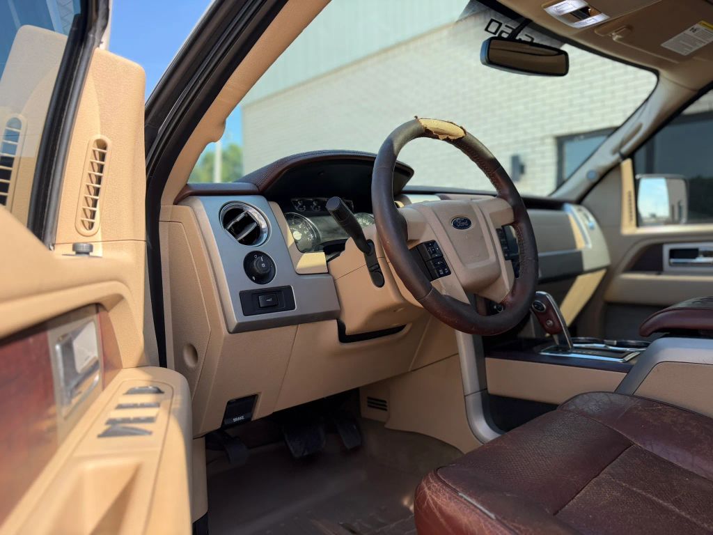 2013 Ford F150 SuperCrew Cab King Ranch Pickup 4D 5 1/2 ft photo 5