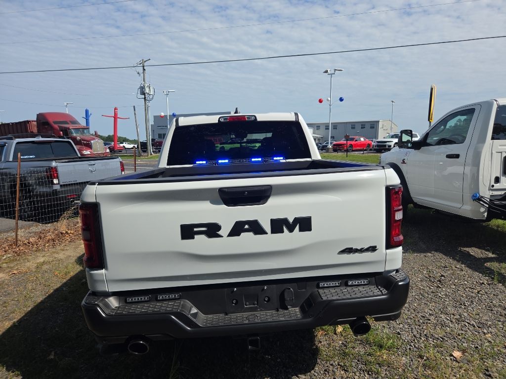 2025 Ram 1500 Tradesman photo 3