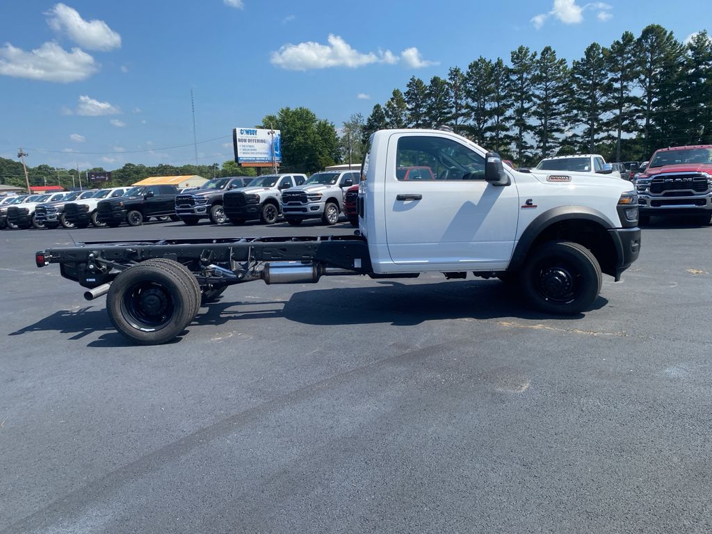 2026 Ram 5500 Chassis Tradesman photo 4