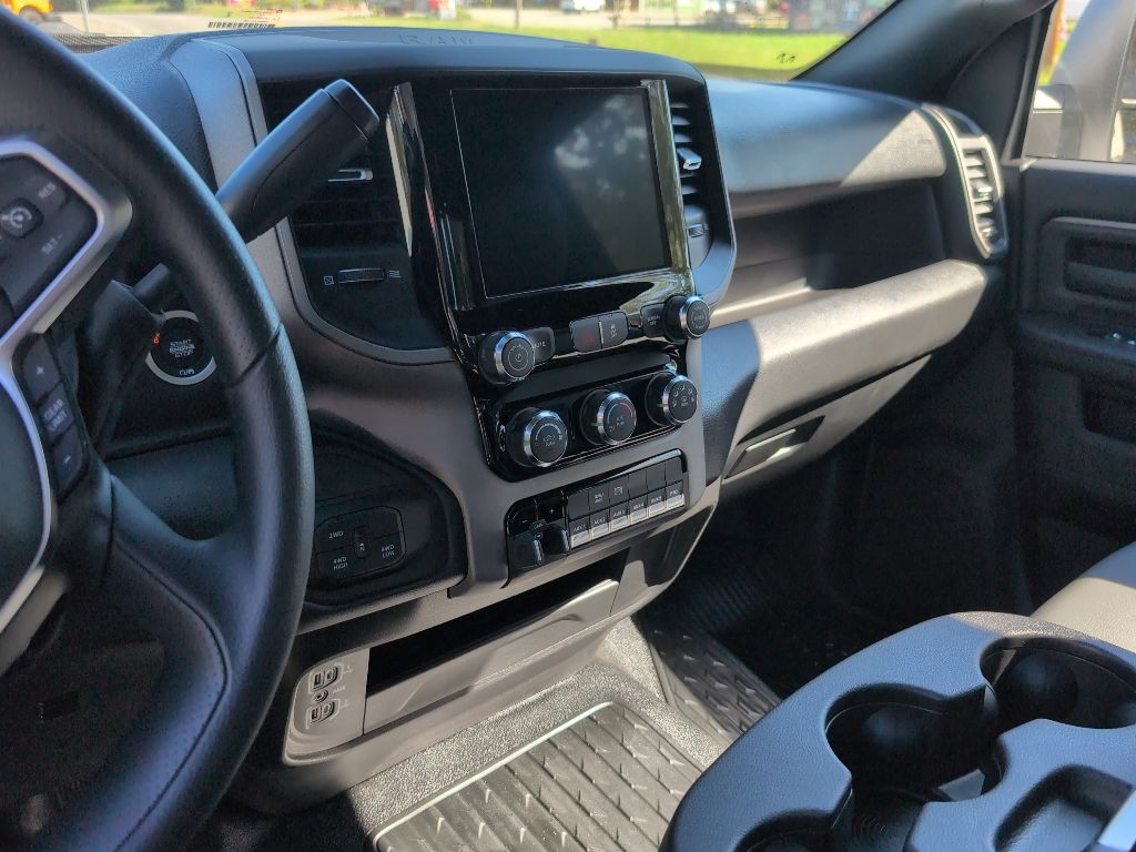 2027 Ram 5500 Chassis Tradesman photo 2