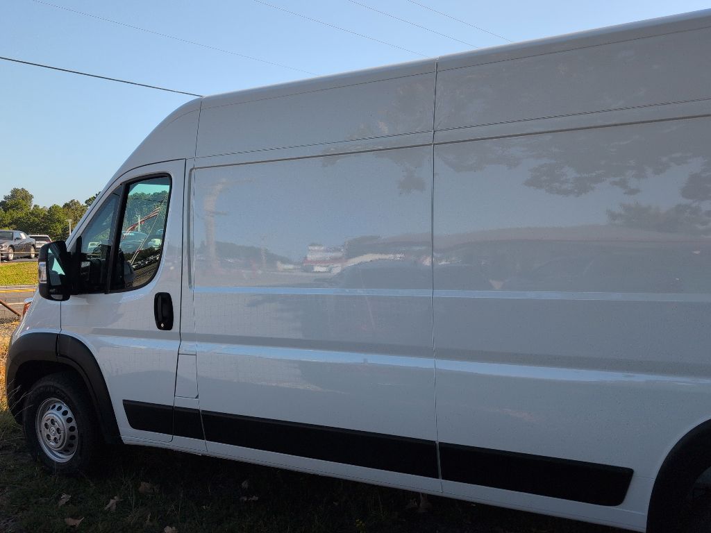 2027 Ram ProMaster 2500 Tradesman photo