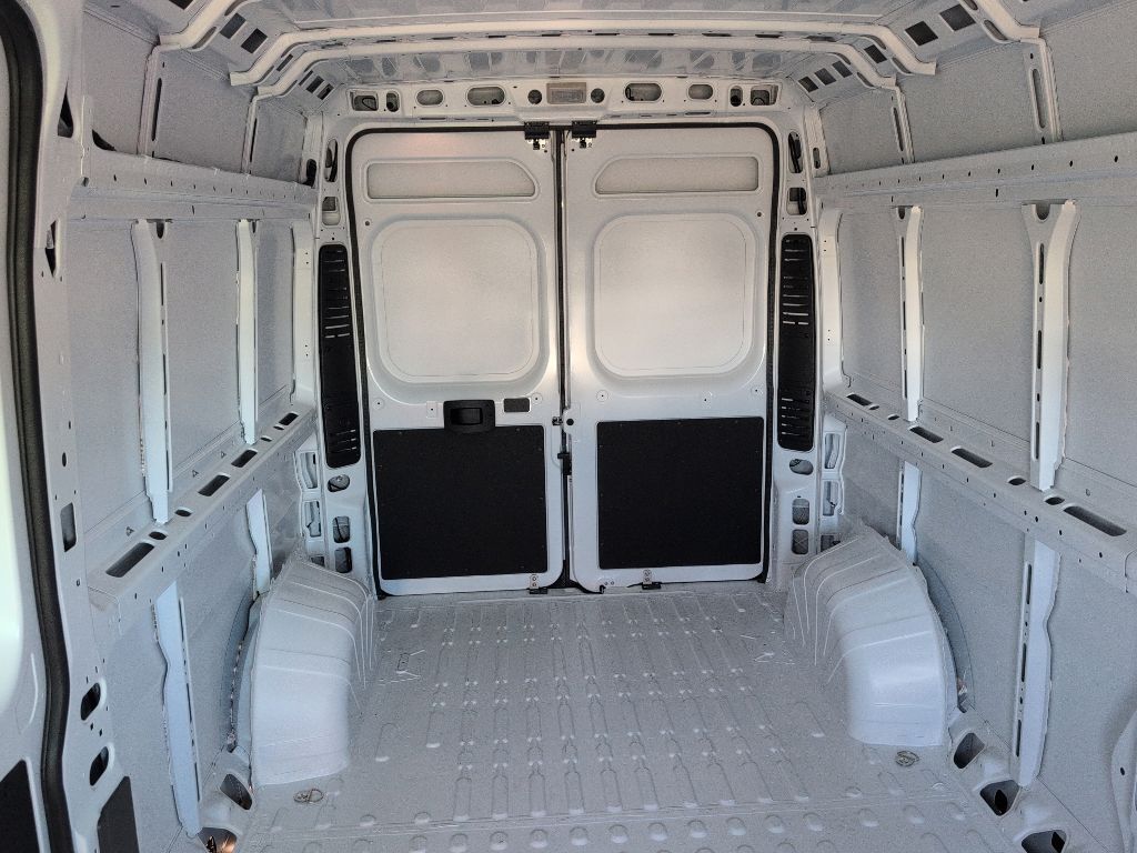 2027 Ram ProMaster 2500 Tradesman photo 5